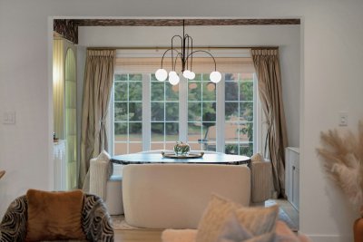 De eetkamer krijgt weer een eigen plek in huis